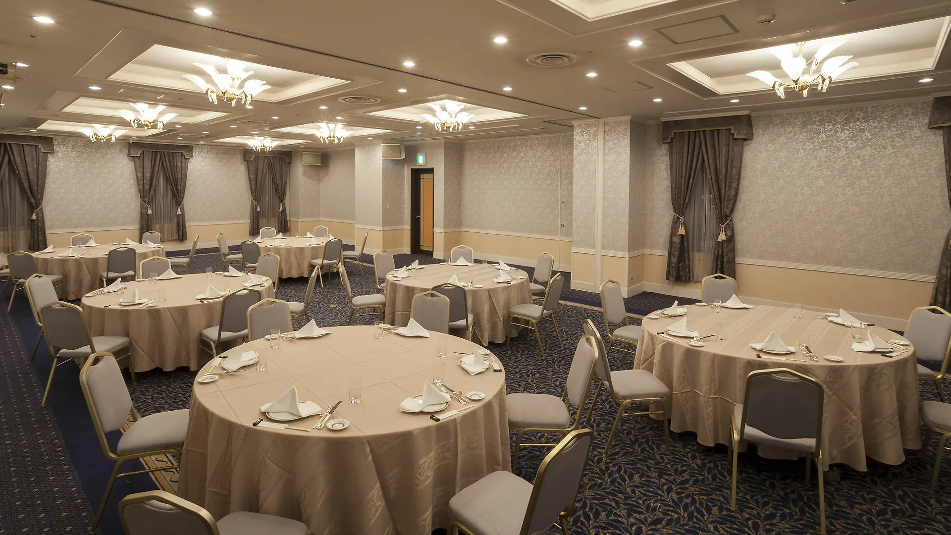 Apa Hotel Obihiro Ekimae 3*,  Japan